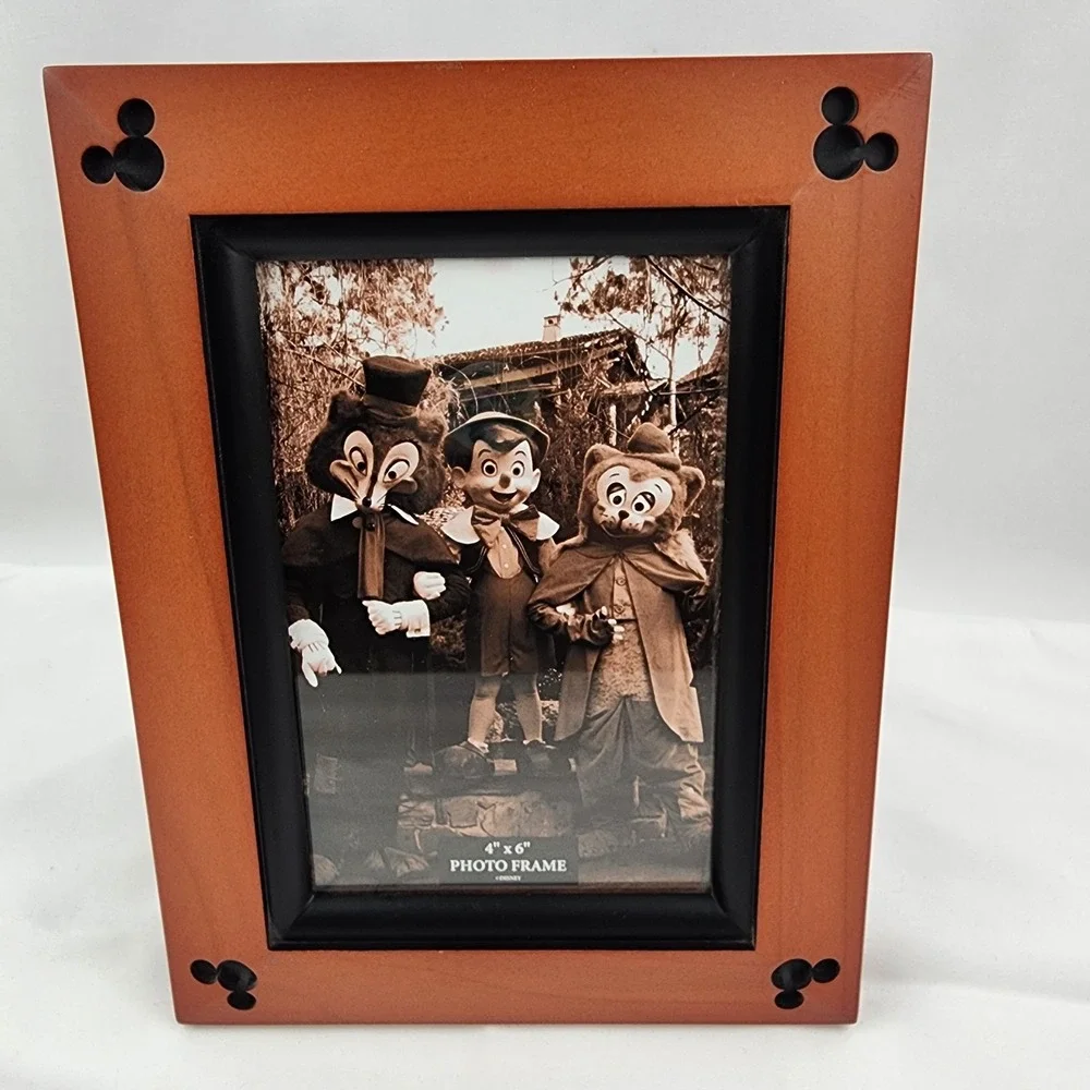 Disney Beveled Cherry 4